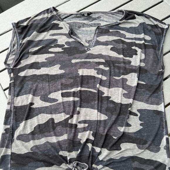 Lucky Brand camo print tie at waist, sleeveless top, women's size XL - Picture 2 of 6